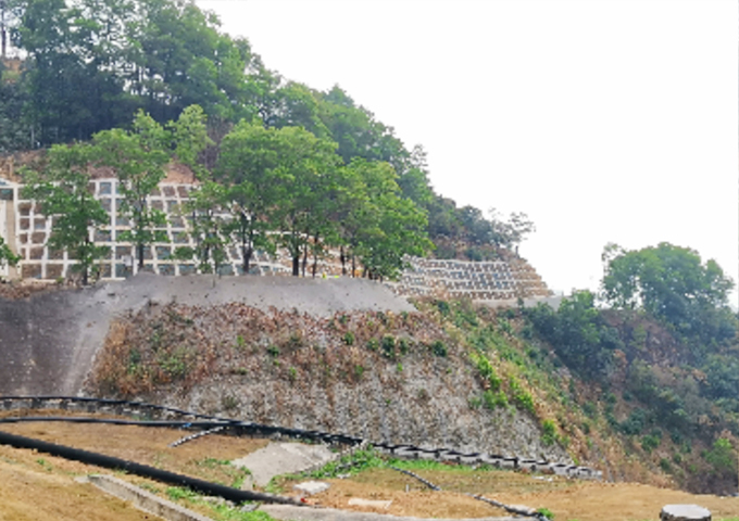 深圳市下坪固體廢棄物填埋場邊坡治理搶險救災(zāi)工程