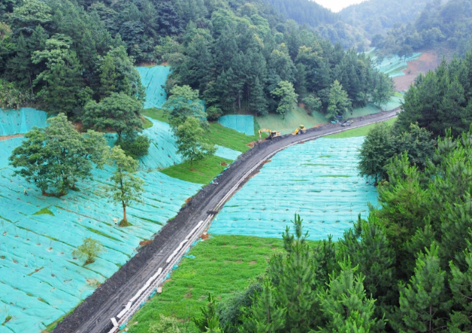 南嶺國(guó)家公園環(huán)丹霞山片區(qū)生態(tài)環(huán)境系統(tǒng)保護(hù)修復(fù)工程（湞江區(qū)煤矸石礦區(qū)遺址生態(tài)環(huán)境修復(fù)治理）設(shè)計(jì)、施工總承包2